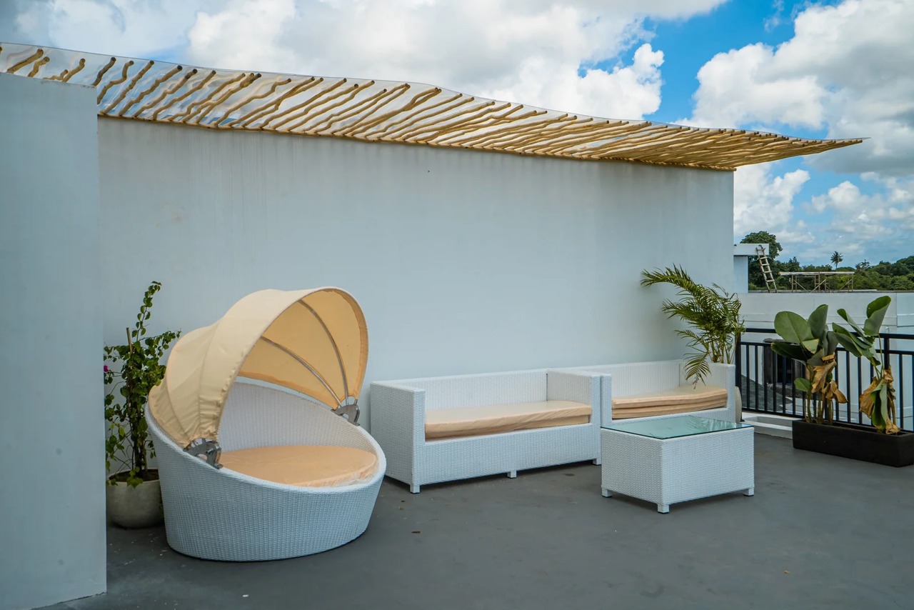 White Light 3BR Private Villa Berawa