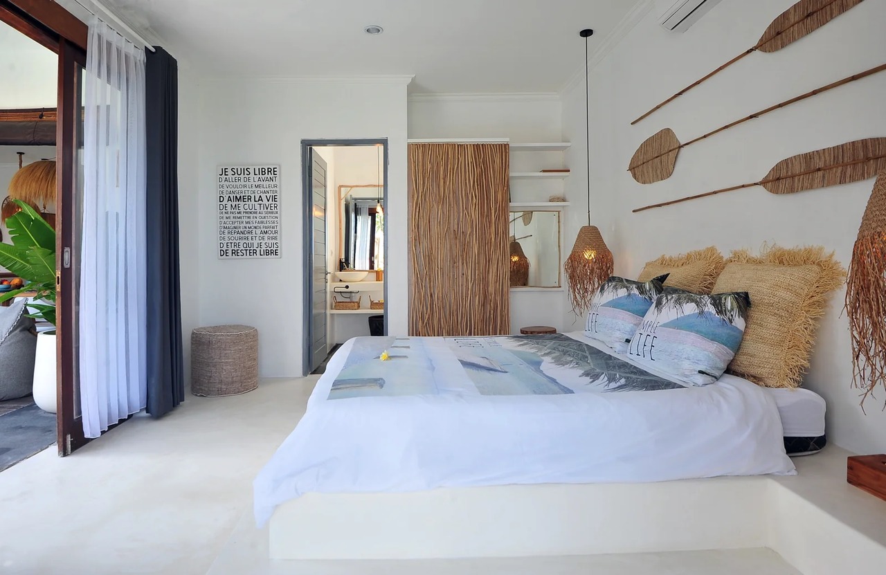 Tropical 2 br villa with rice paddy view