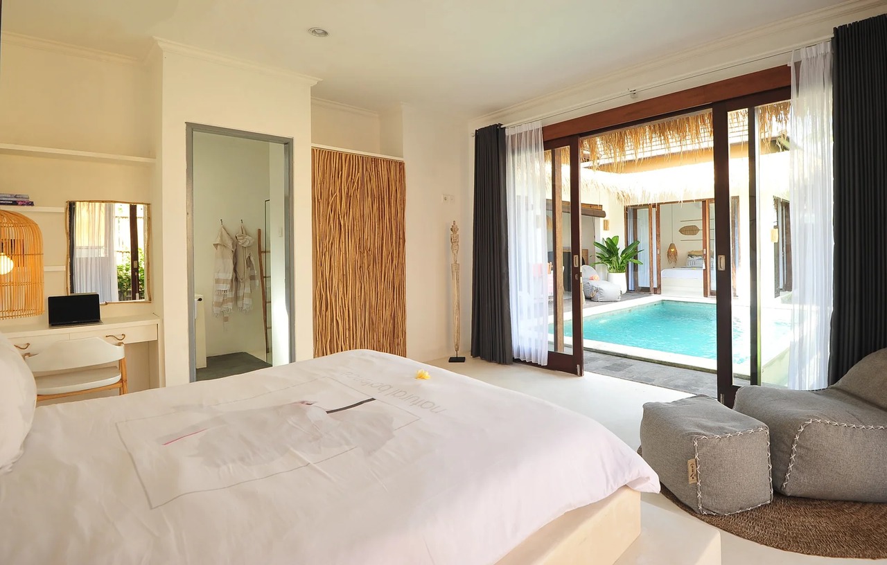 Tropical 2 br villa with rice paddy view