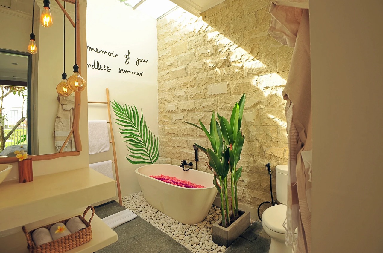 Tropical 2 br villa with rice paddy view