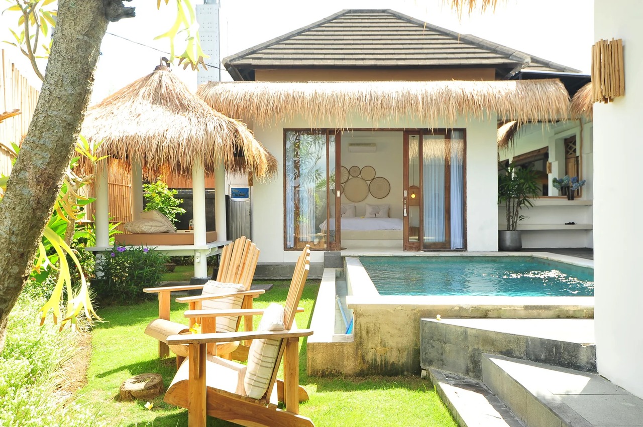 Tropical 2 br villa with rice paddy view