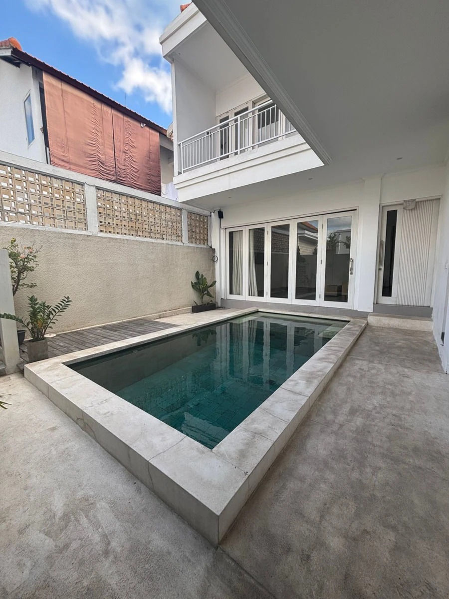 3 br villa for Rent in Cemagi 