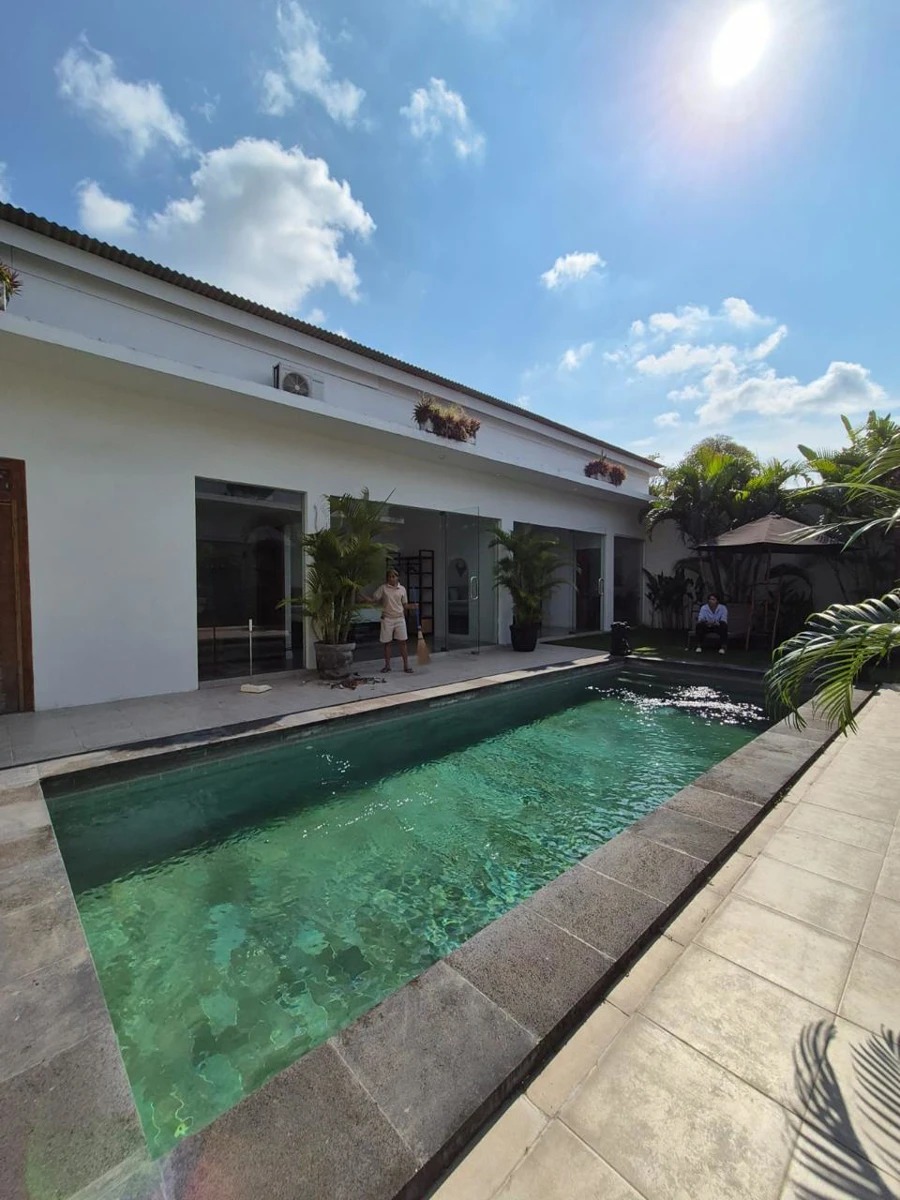 Stylish 4-Bedroom Villa with Jungle View