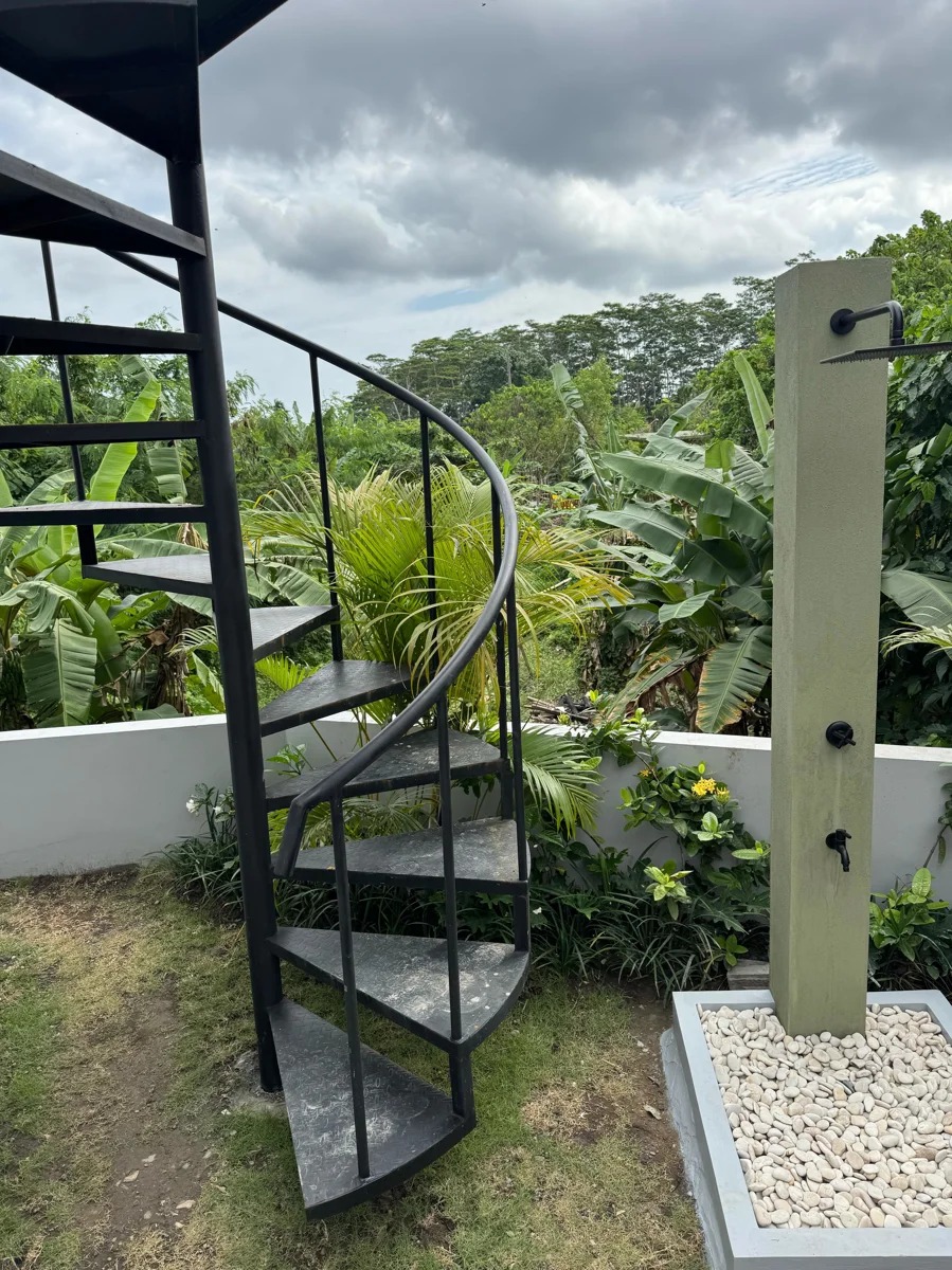 Modern 2-Bedroom Villa for Rent