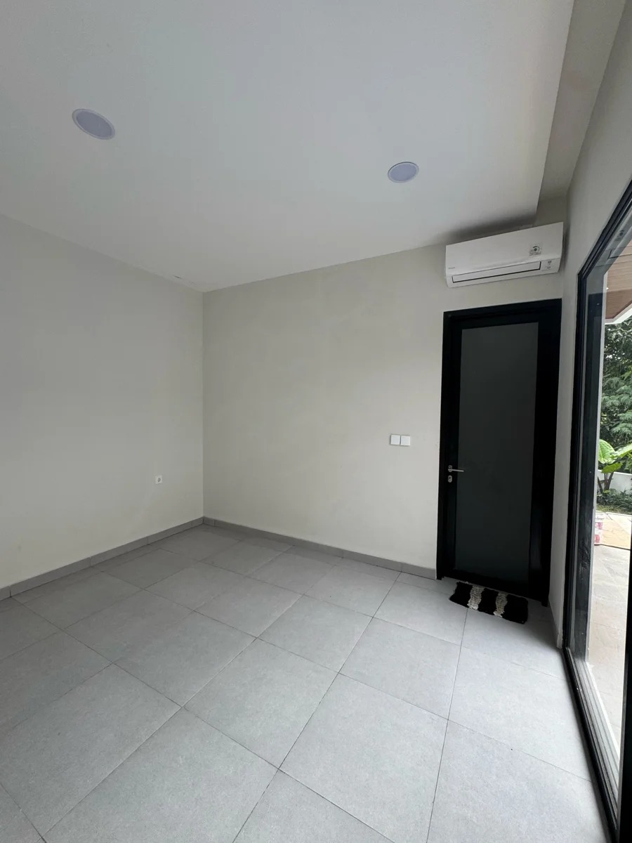 Modern 2-Bedroom Villa for Rent