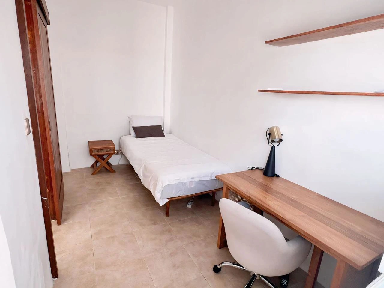 Modern 1BR Villa + Study w/ Rooftop
