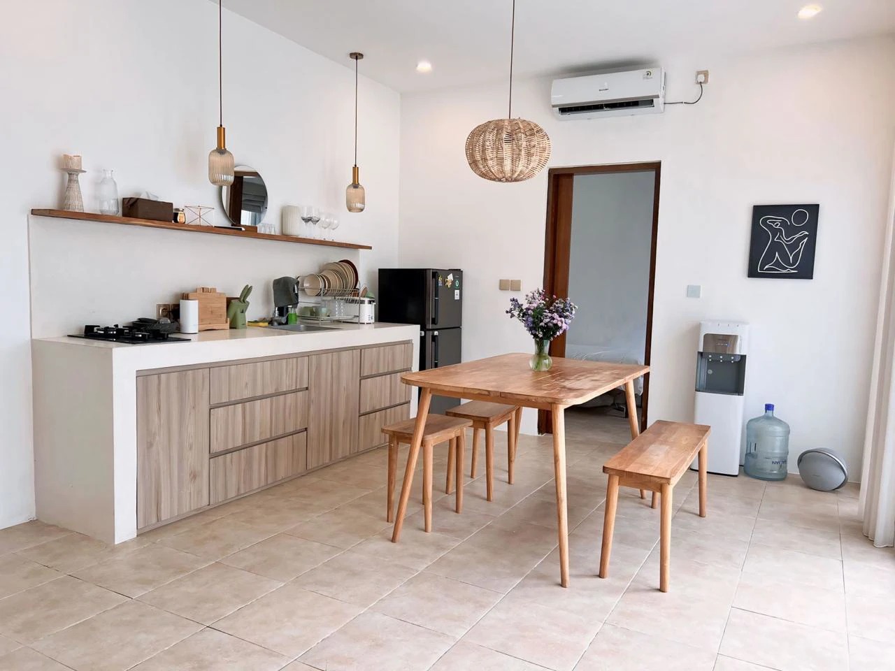 Modern 1BR Villa + Study w/ Rooftop