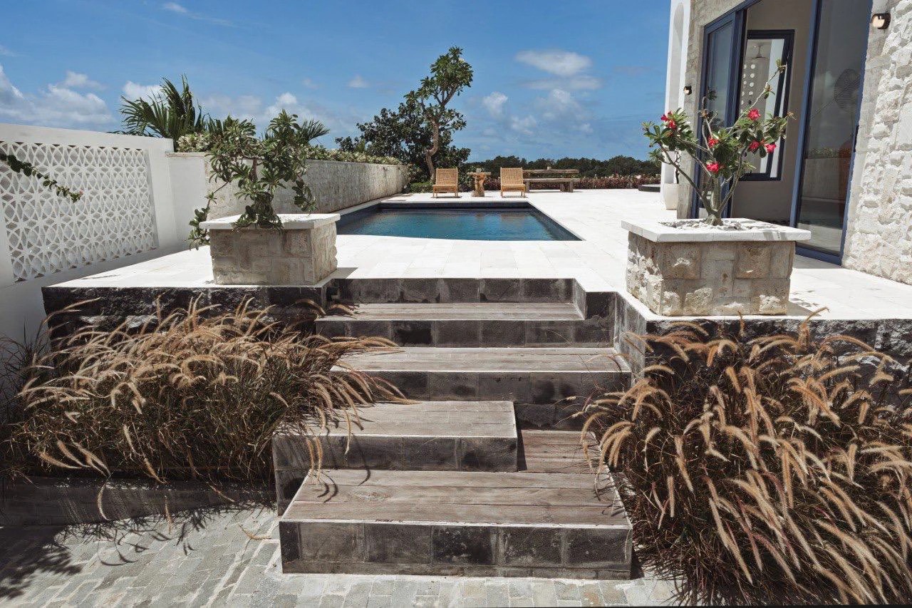 DO 76 - VILLA FOR SALE IN NUSA DUA BALI