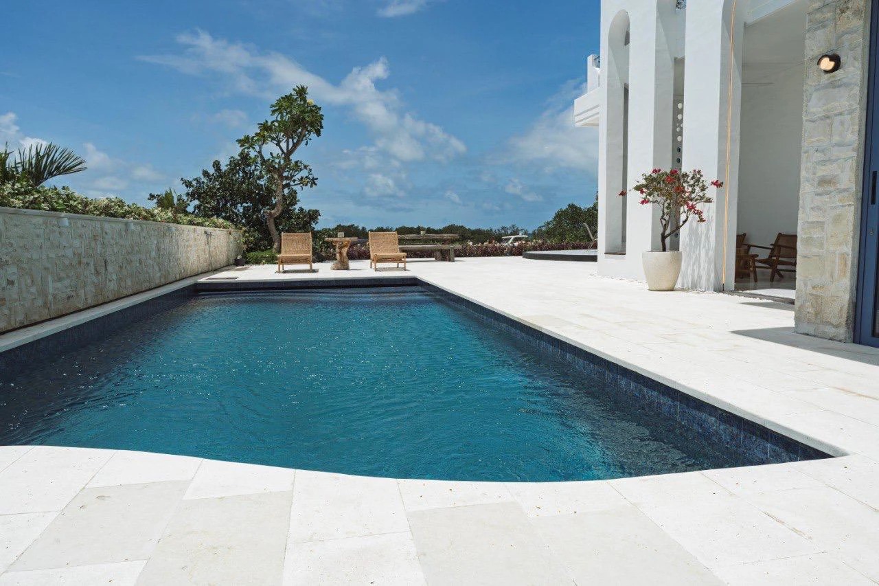 DO 76 - VILLA FOR SALE IN NUSA DUA BALI