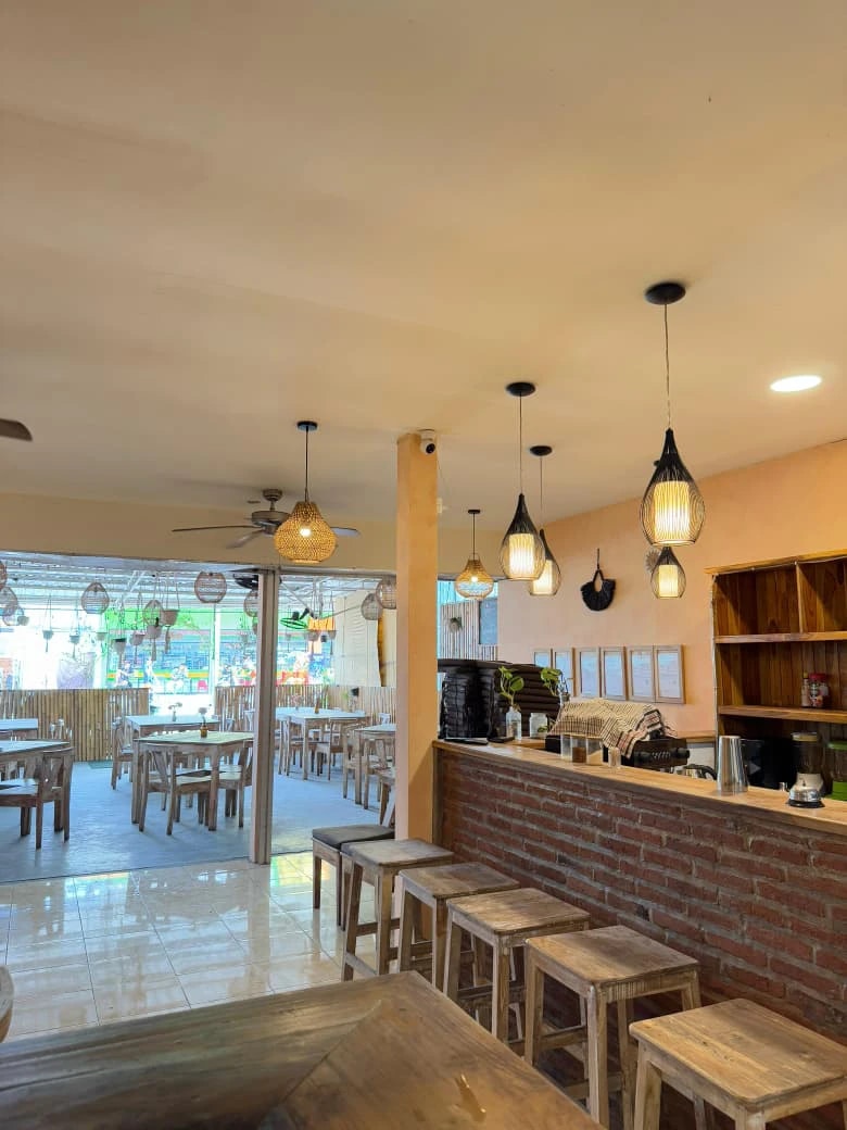 Shop ungasan over contract