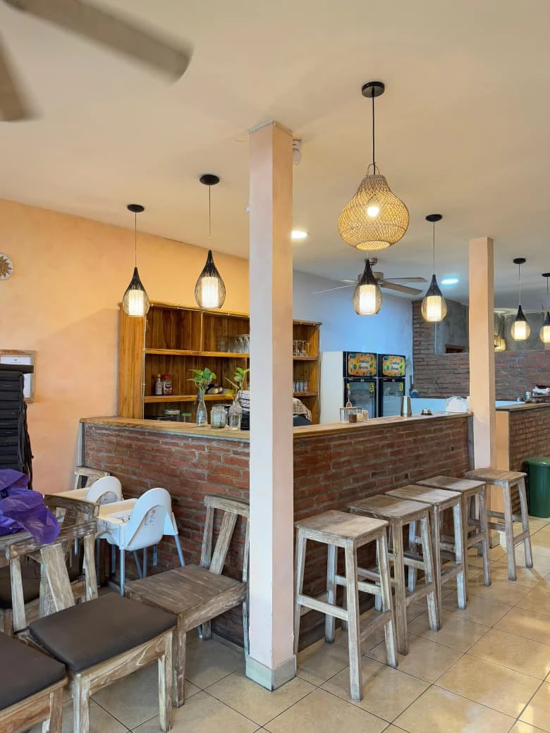 Shop ungasan over contract