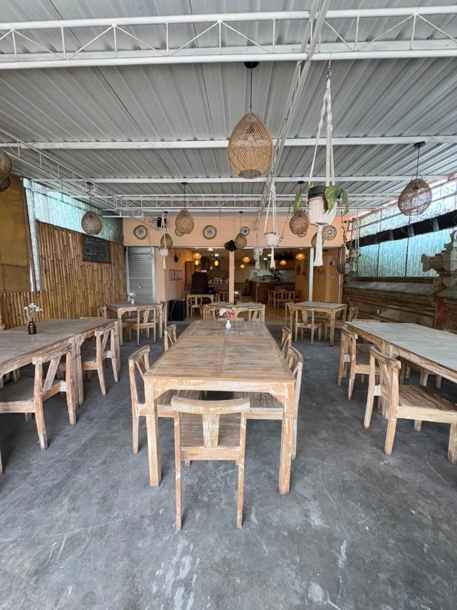 Shop ungasan over contract