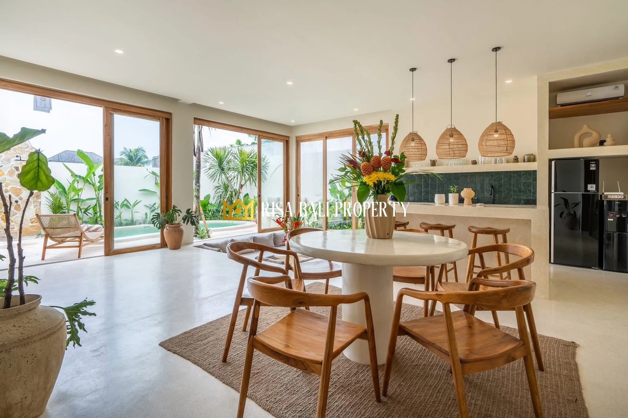 MODERN MEDITERRANEAN 3-BEDROOM