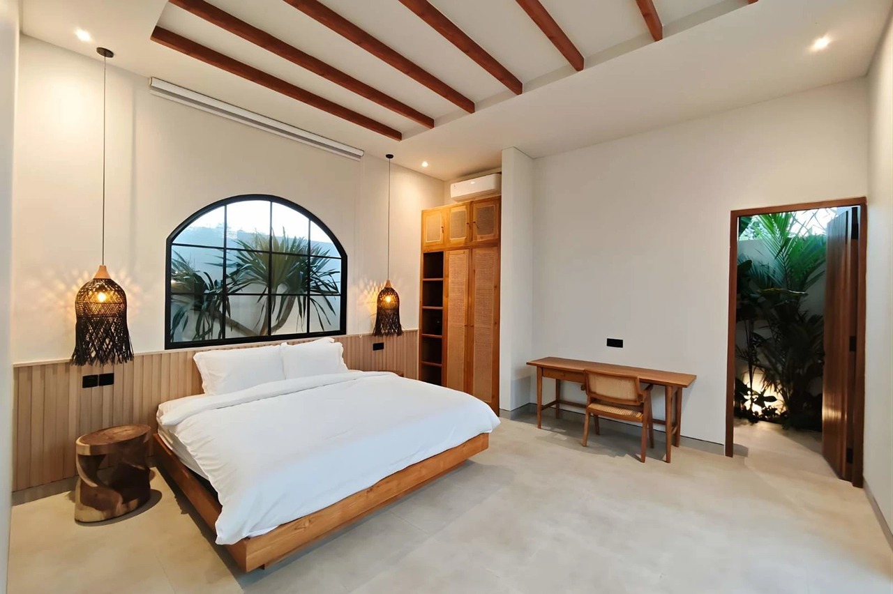 🌴 Elegant 3BR Tropical Villa