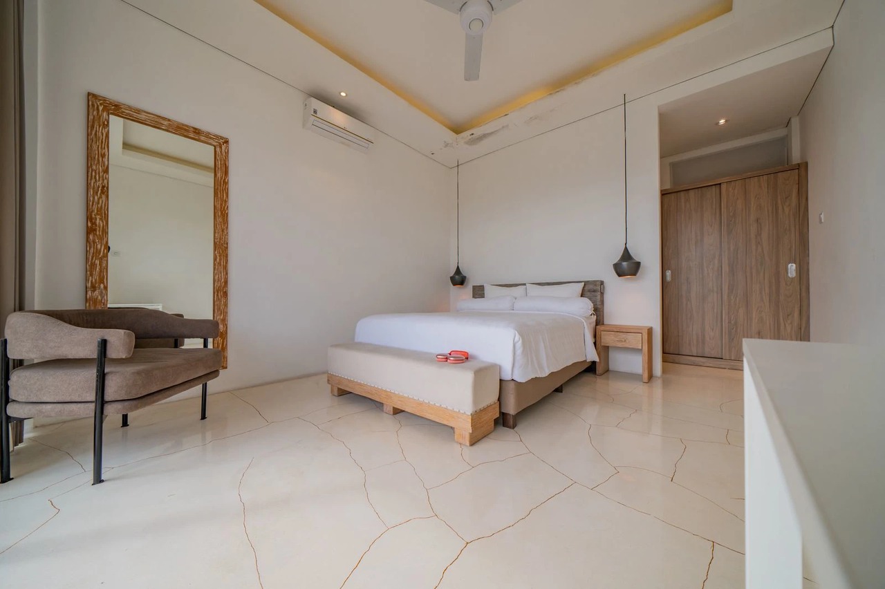 Luxury 5BR Villa with Rooftop & Spa