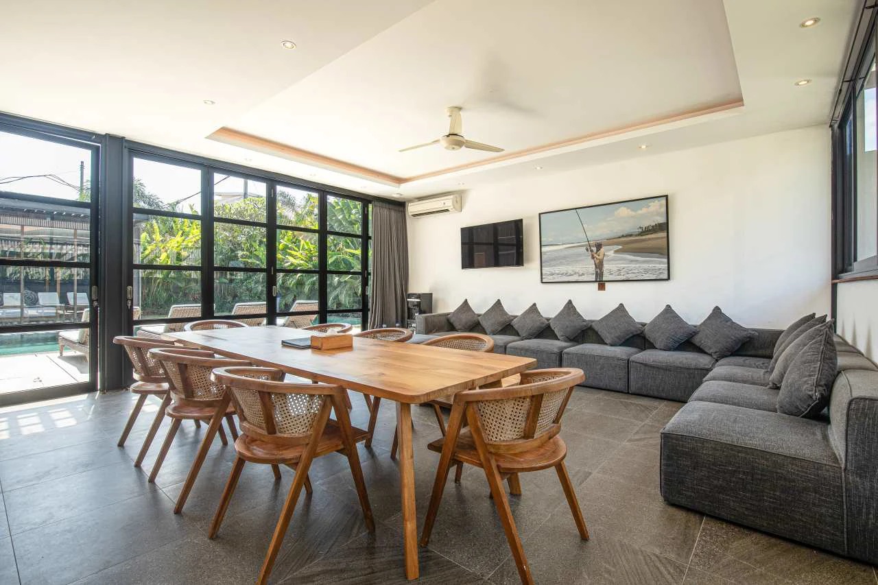 5 Bedrooms Villa for Rent in Pererenan