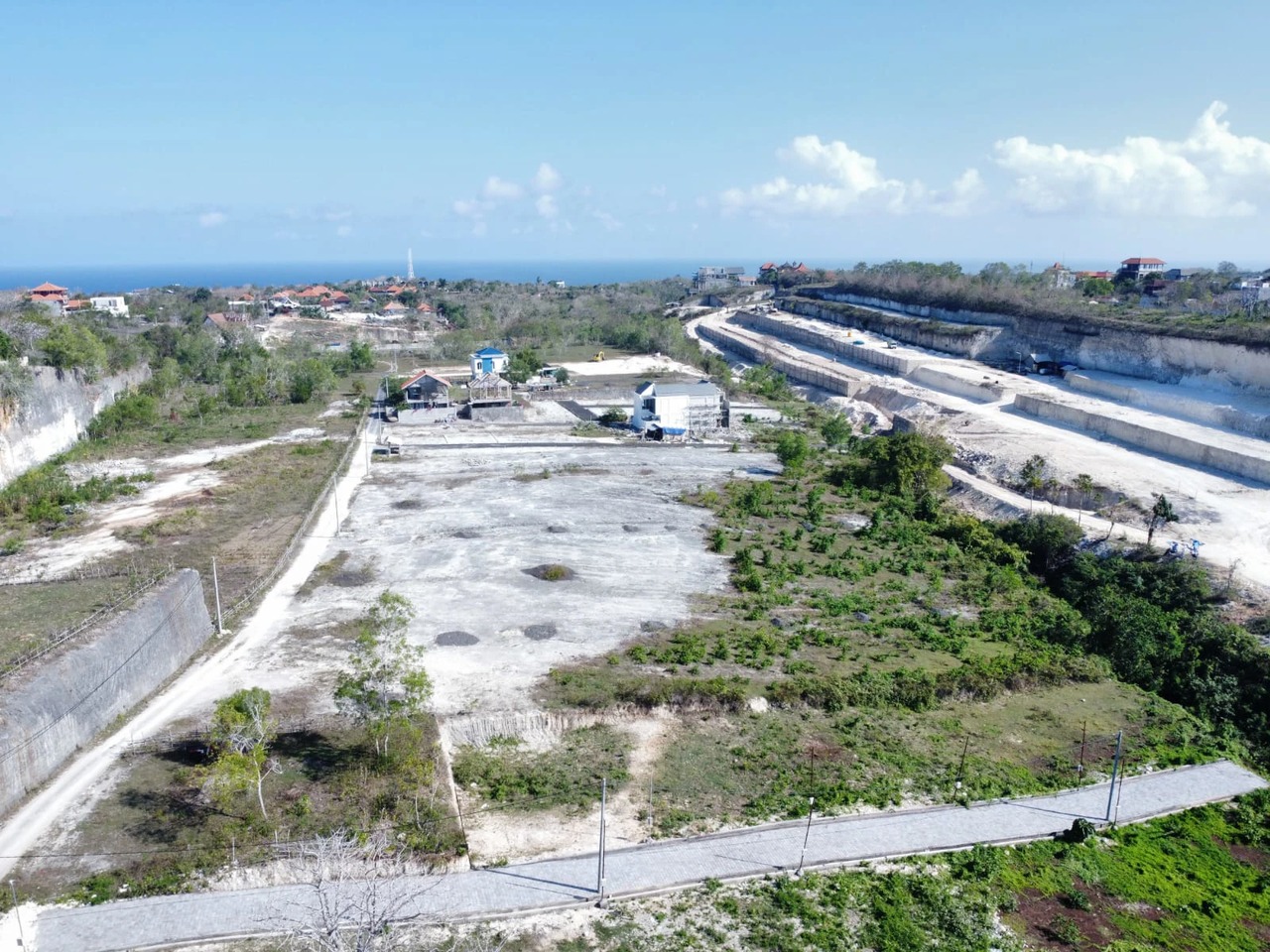 DO 33 - LAND FOR SALE IN PANDAWA BALI