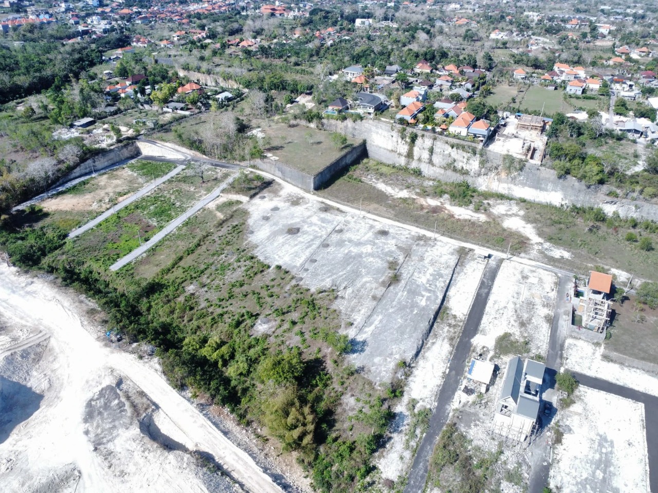 DO 33 - LAND FOR SALE IN PANDAWA BALI