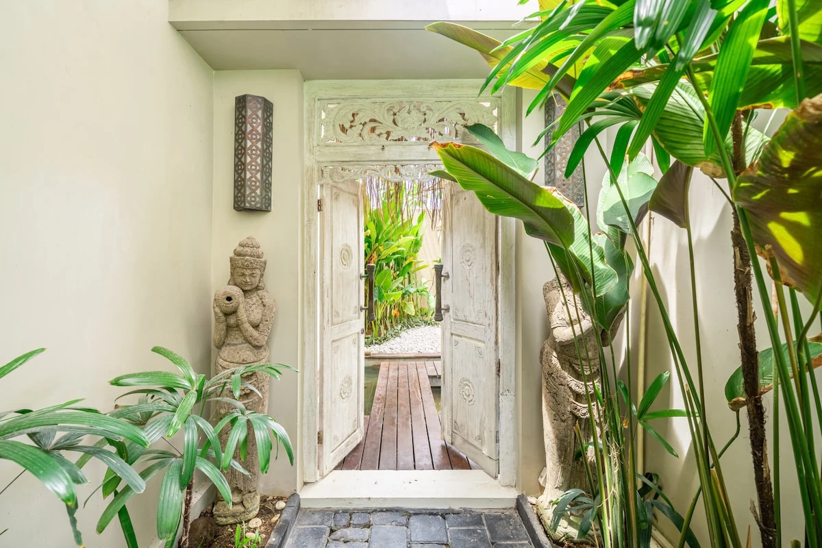 Breezy 3BR Villa w/ Private Pool and Ric
