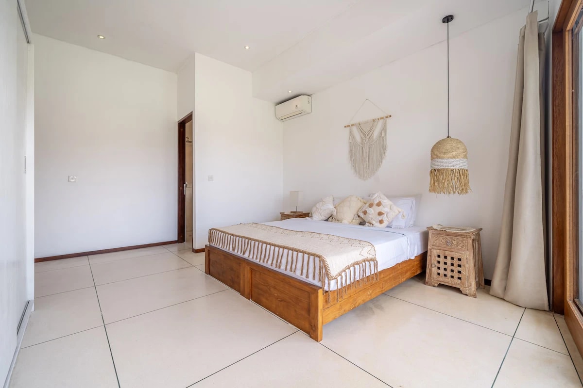 Breezy 3BR Villa w/ Private Pool and Ric