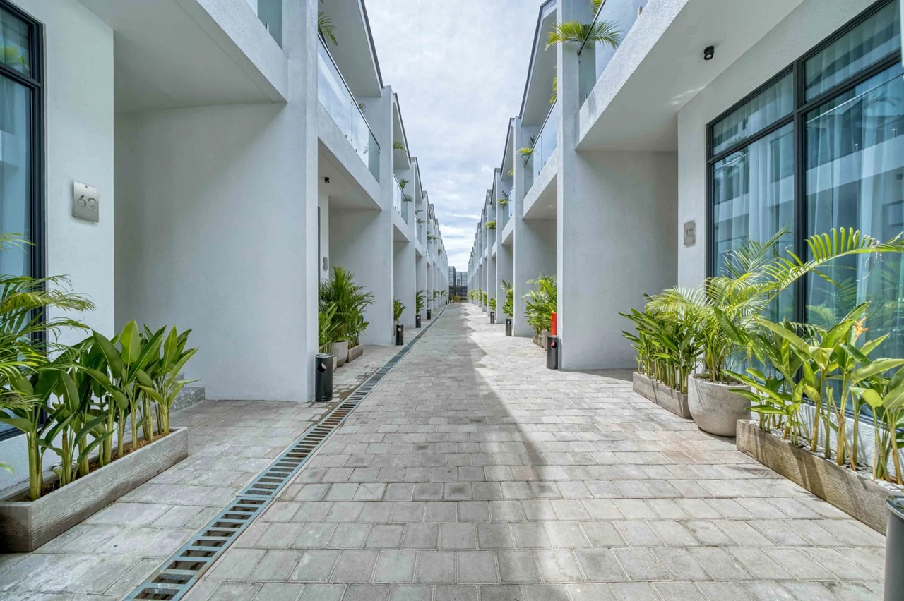 Modern 2BR Villa w/ Private Pool and Bal