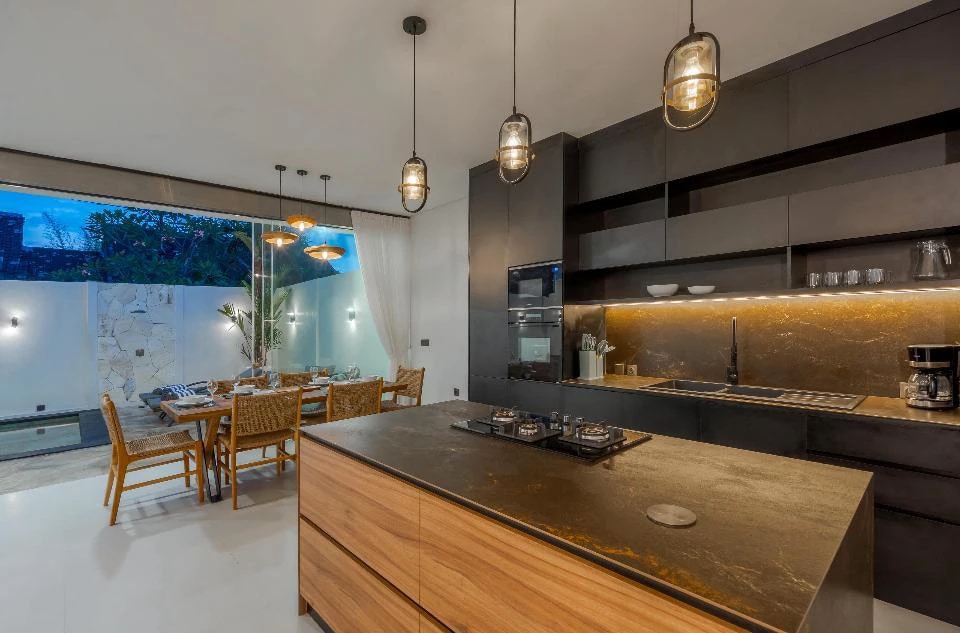 Fully Equipped 3BR 3.5BA Luxury Villa ✨✨