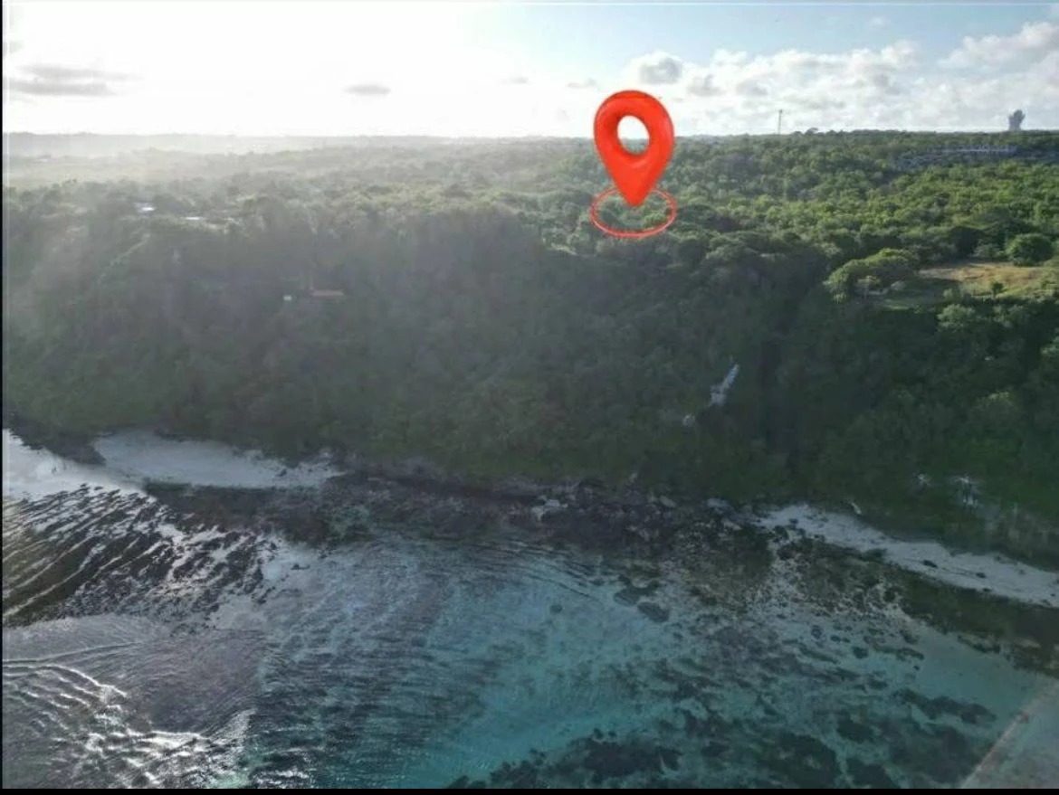 Freehold Cliff Front Land for Sale