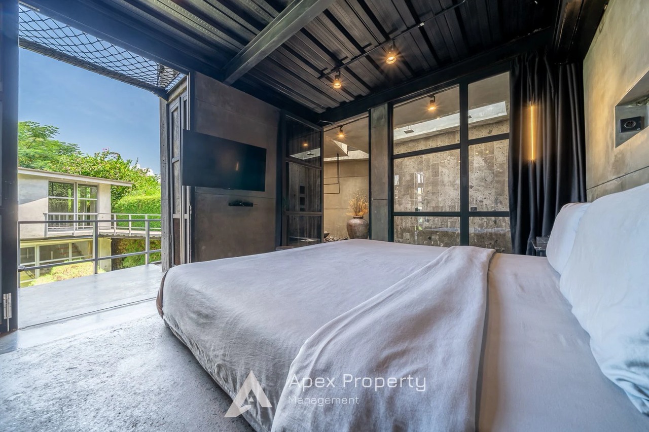 4BD LUXURY LAVA LOFT VILLA