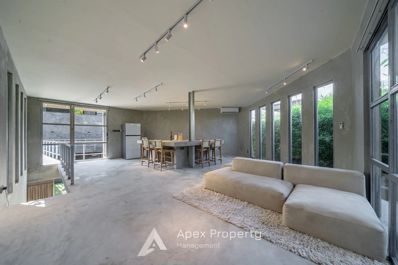 4BD LUXURY LAVA LOFT VILLA
