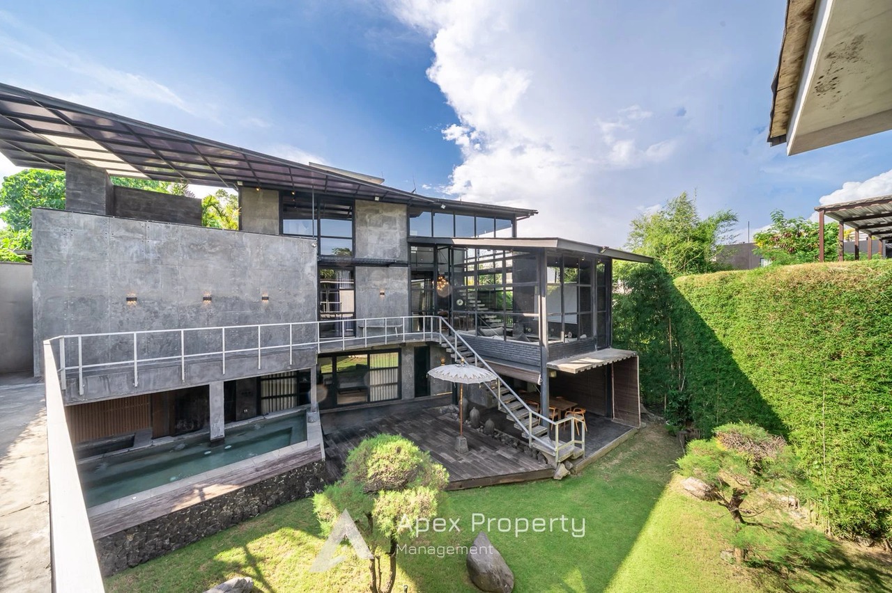 4BD LUXURY LAVA LOFT VILLA 