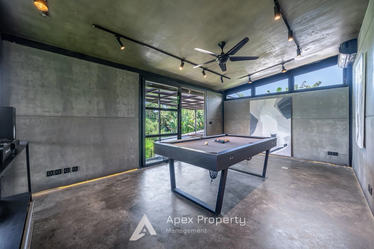 4BD LUXURY LAVA LOFT VILLA