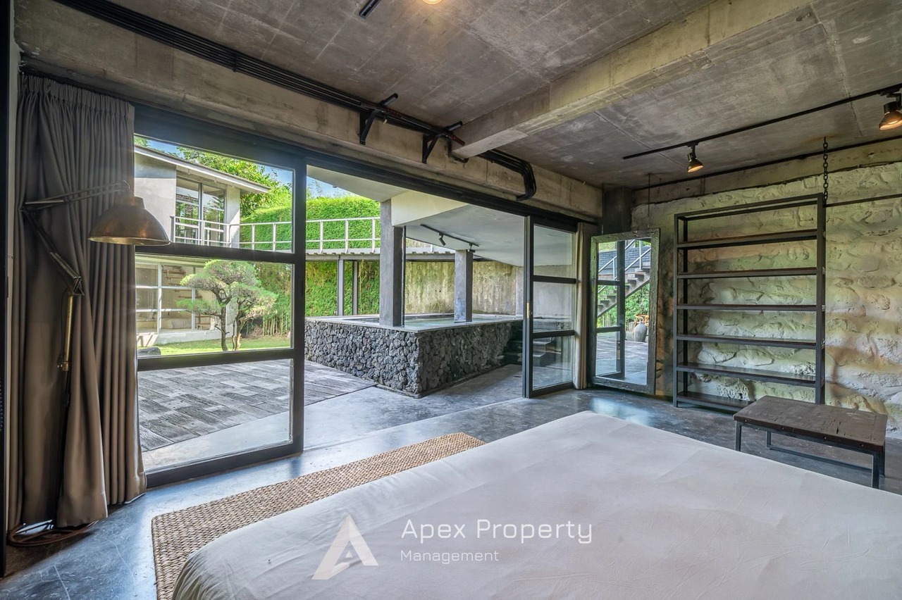 4BD LUXURY LAVA LOFT VILLA