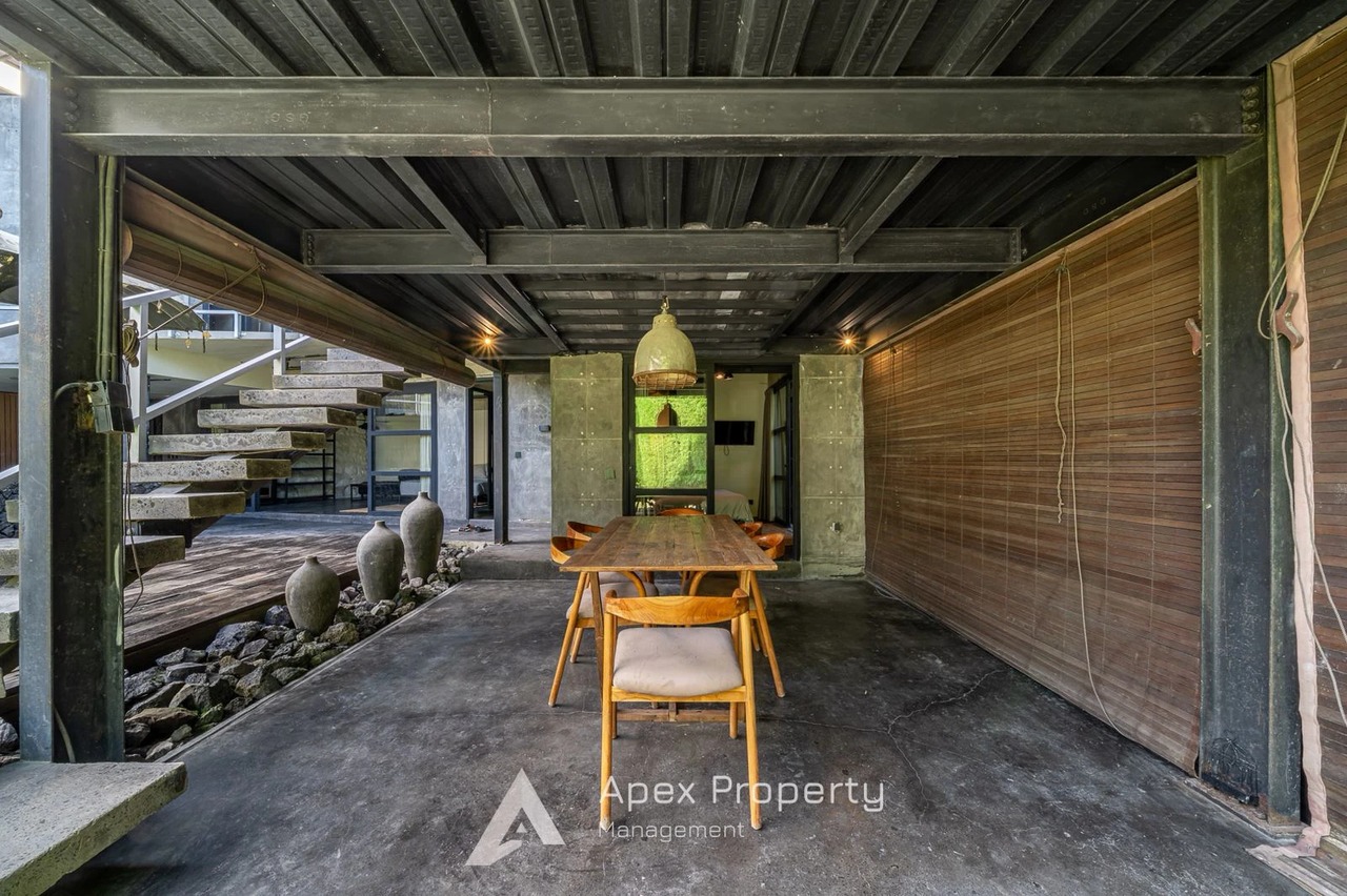 4BD LUXURY LAVA LOFT VILLA