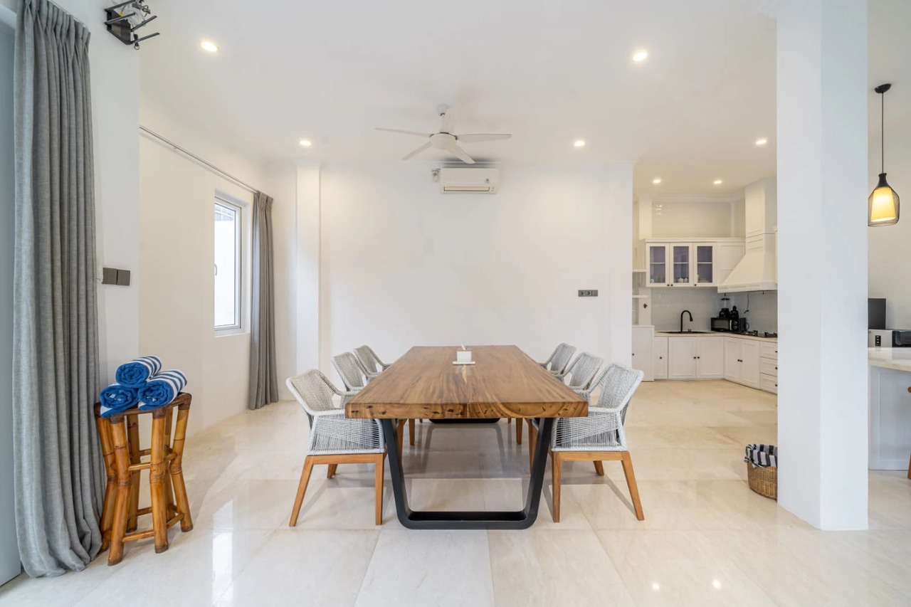 3BR Modern Villa with Modern Minimalist