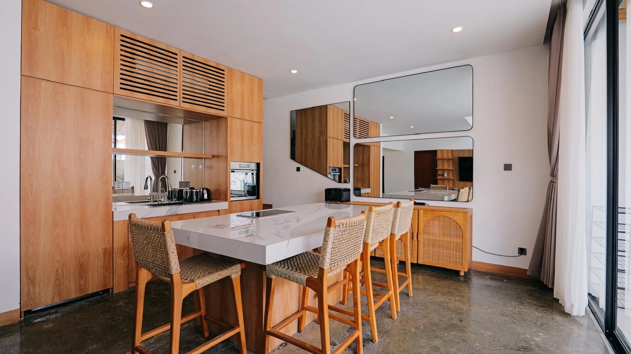 2BR VILLA IN UMALAS FOR LEASE (2UM4)