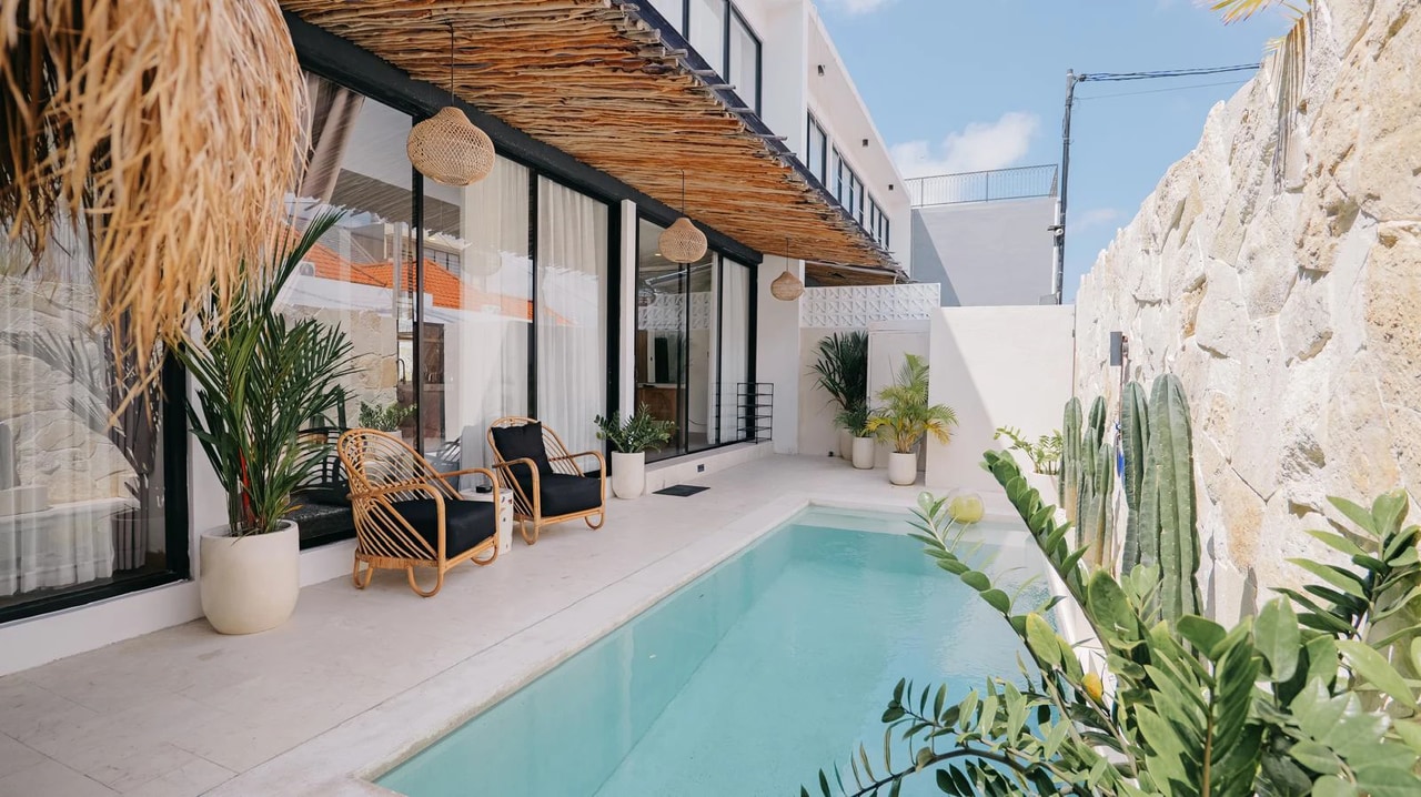 2BR VILLA IN UMALAS FOR LEASE (2UM4)