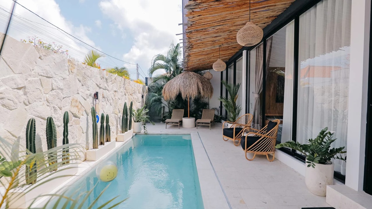 2BR VILLA IN UMALAS FOR LEASE (2UM4)