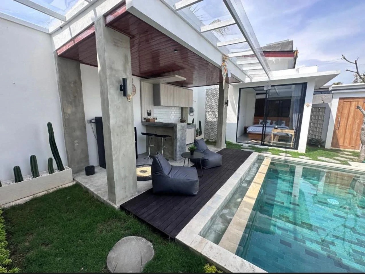 2 BEDROOM VILLA IN PADONAN, IDR 25 MILL