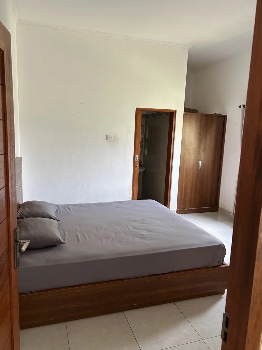 1 Room Available in a 2-Bedroom Villa