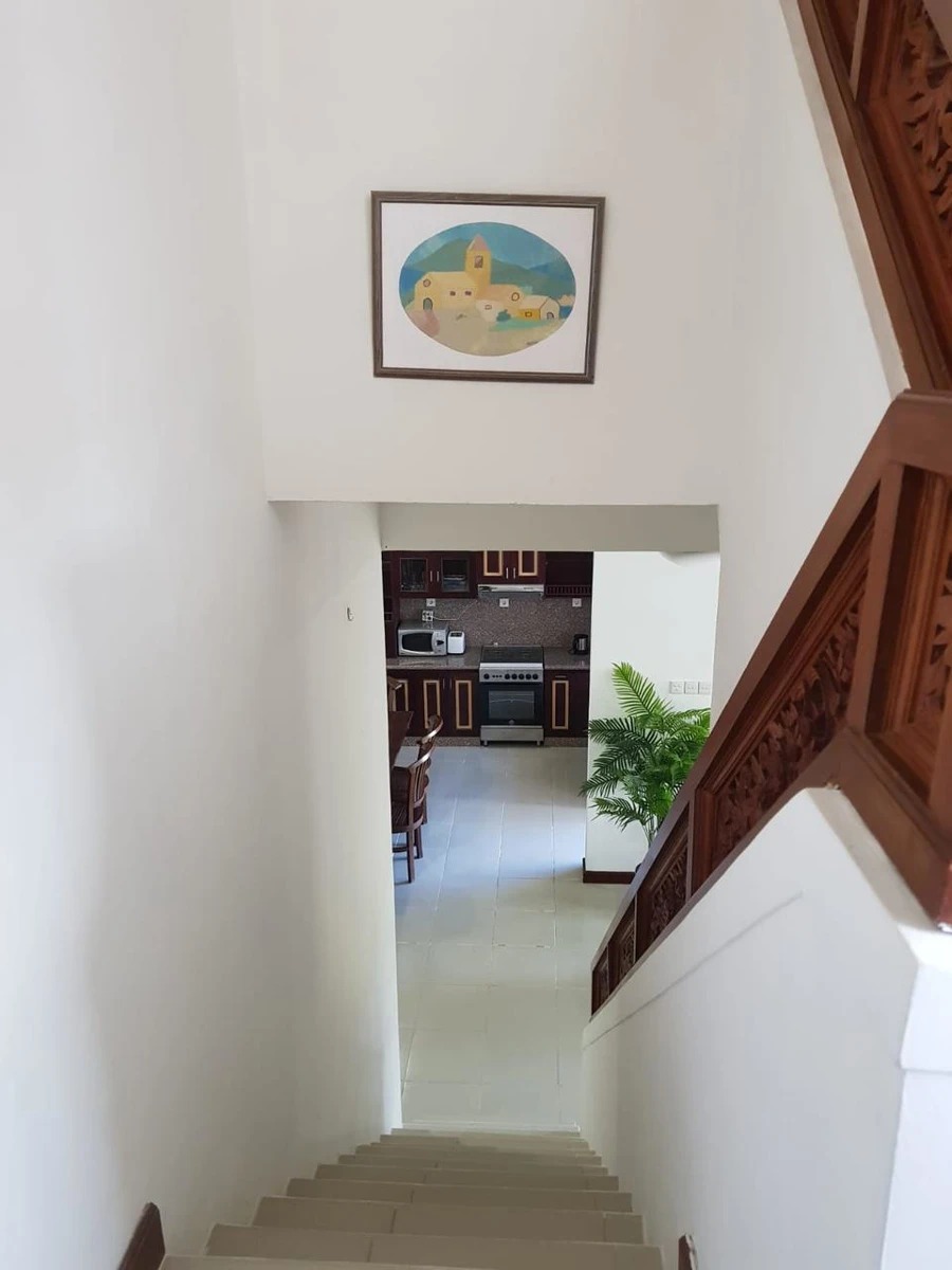 House in Mumbul