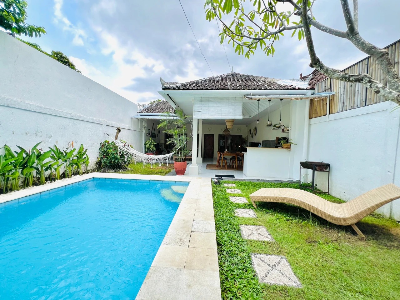 CHARMING TWO BEDROOMS VILLA FOR MONTHLY