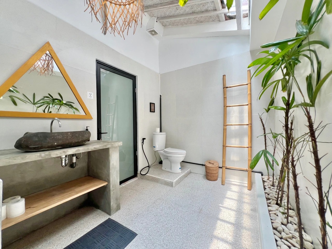 CHARMING TWO BEDROOMS VILLA FOR MONTHLY