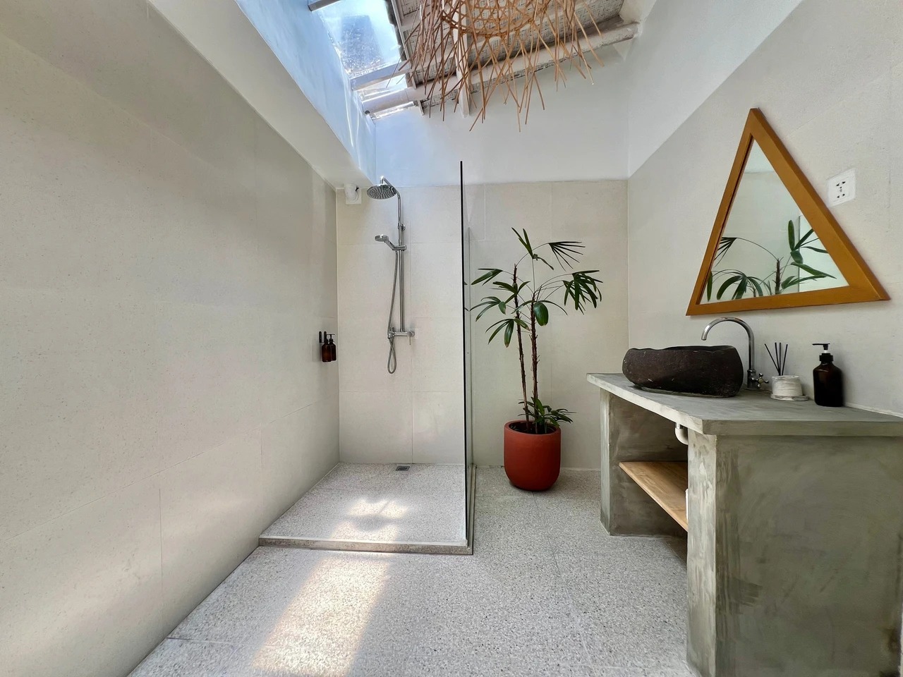 CHARMING TWO BEDROOMS VILLA FOR MONTHLY