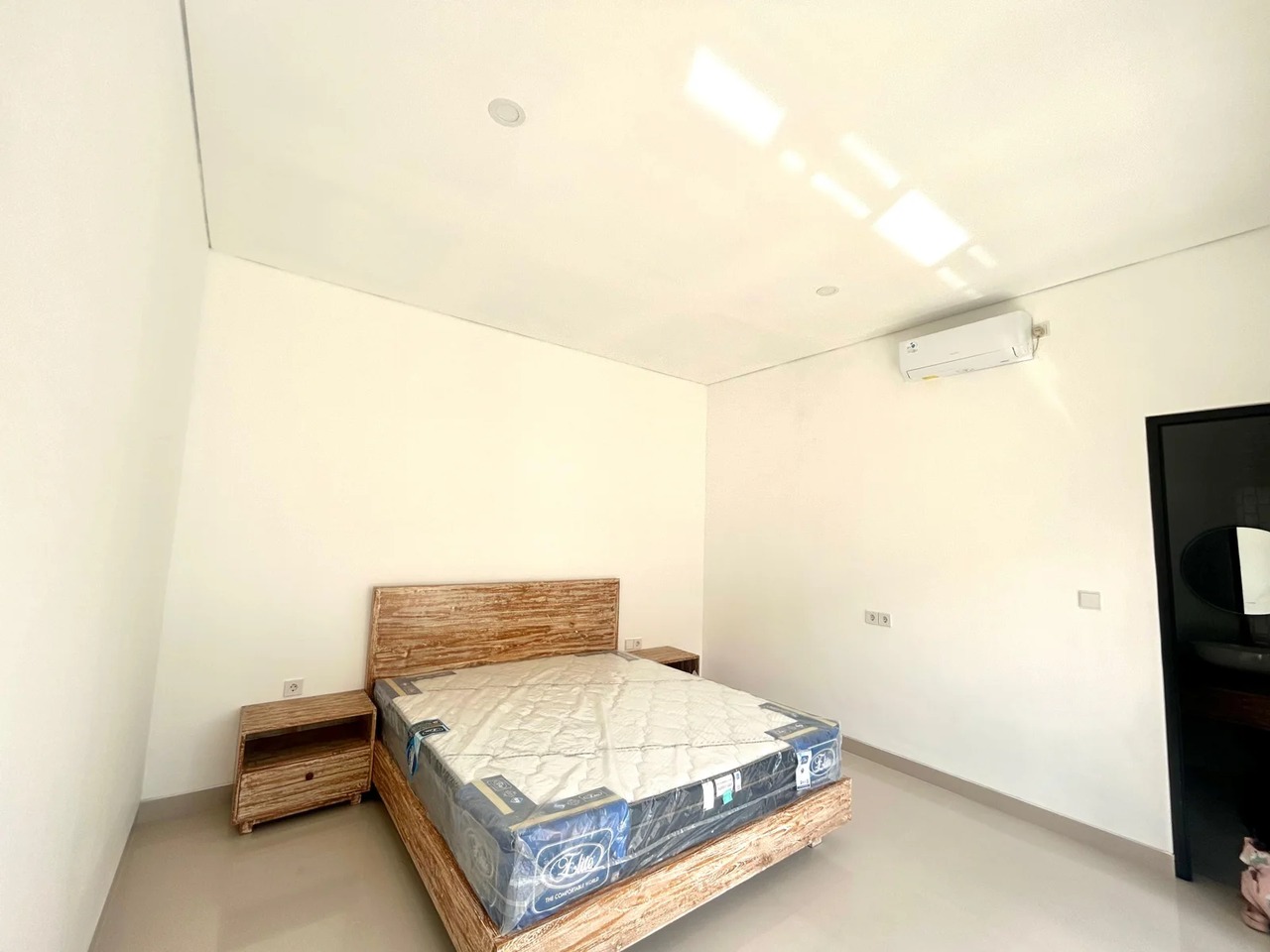 Brand new villa for Rent in Padonan 