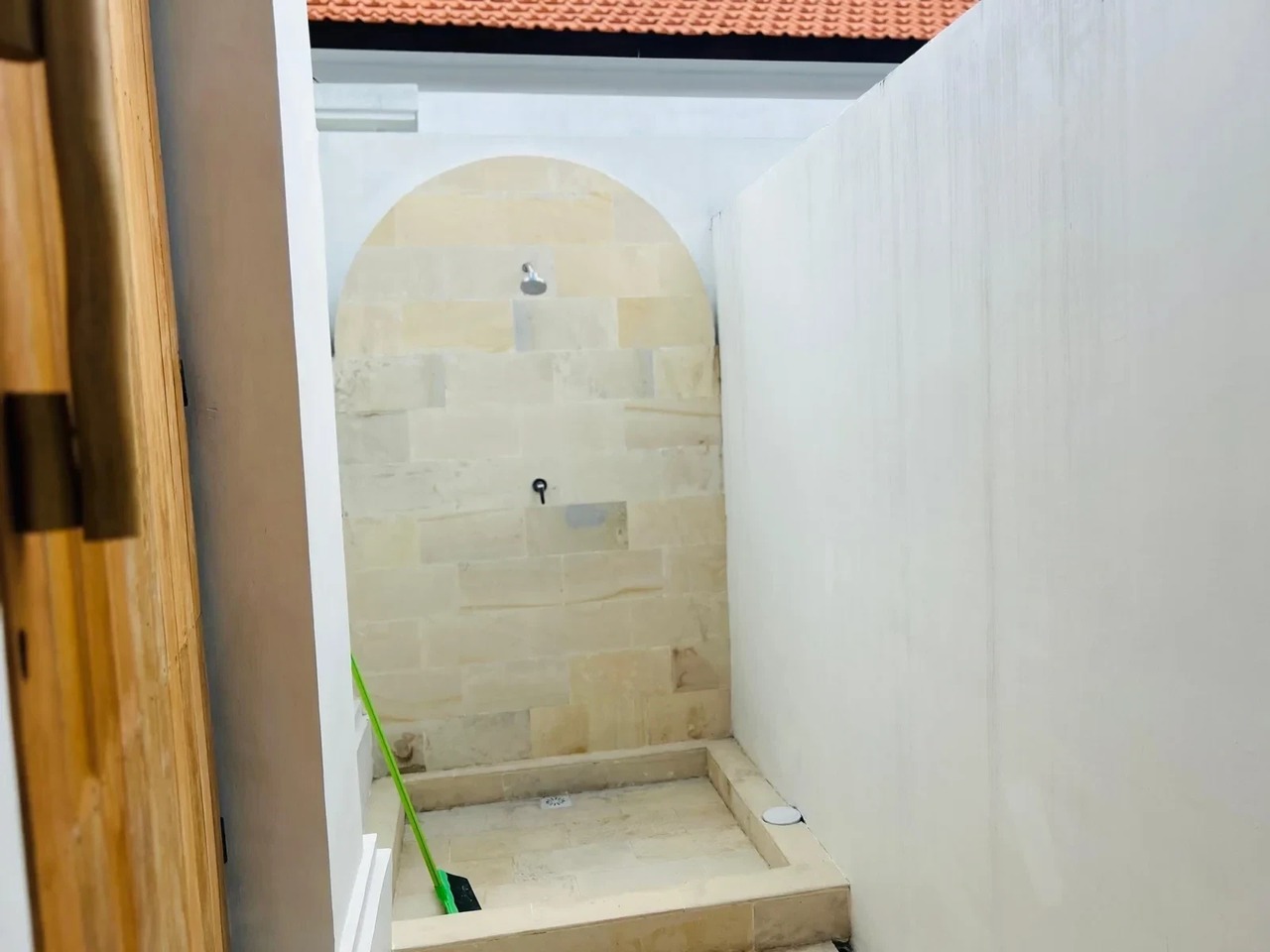 Brand new villa for Rent in Padonan 