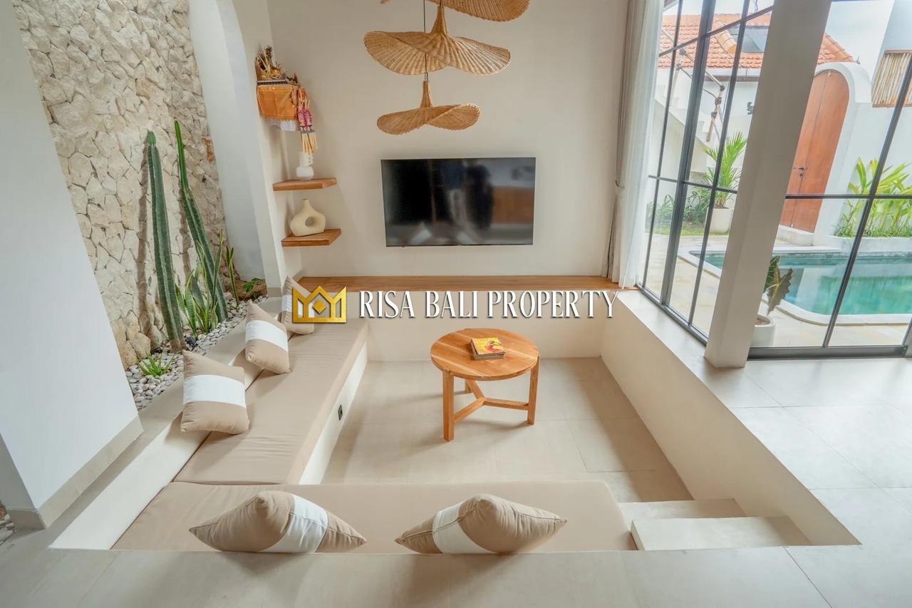 NEWLY BUILT MODERN VILLA