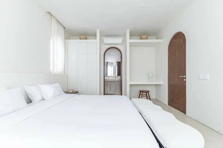2BR VILLA WITH MODERN STYLE IN CANGGU