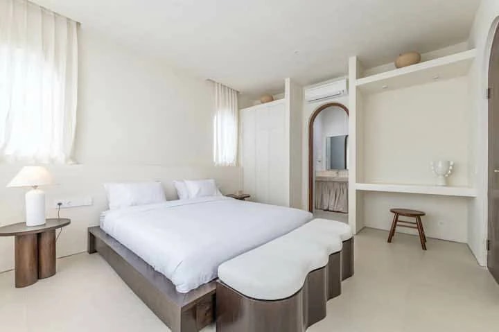 2BR VILLA WITH MODERN STYLE IN CANGGU
