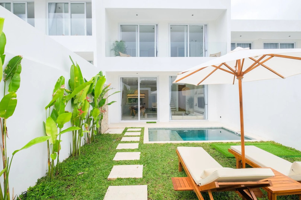 Fresh 2BR Modern Villa Near Karma Beach