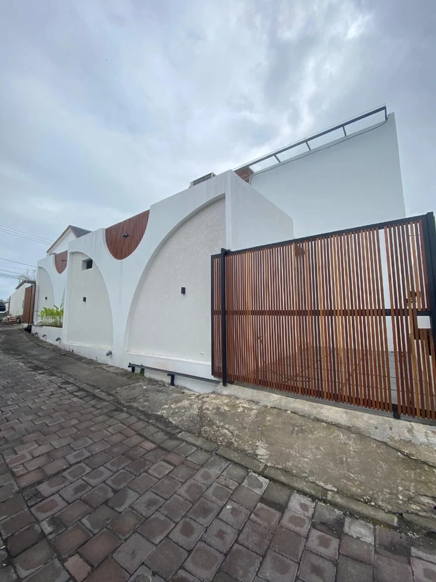 For rent 3br villa in canggu
